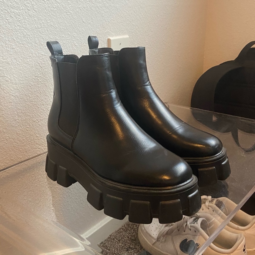 ASOS Chunky Chelsea Boots